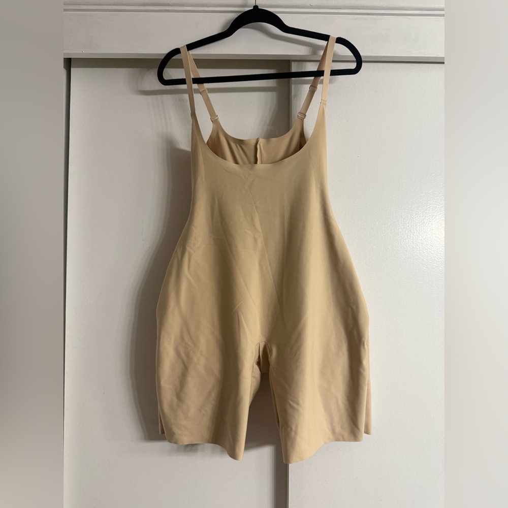 SKIMS Sand Open Bust padded Bodysuit